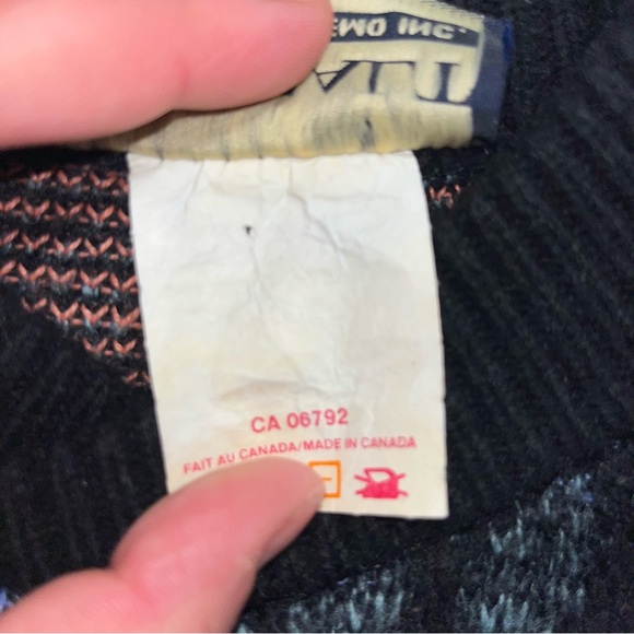 Vintage Asphalt Wool Blend Sweater Made in Canada Abstract Black Medium - Picture 5 of 10